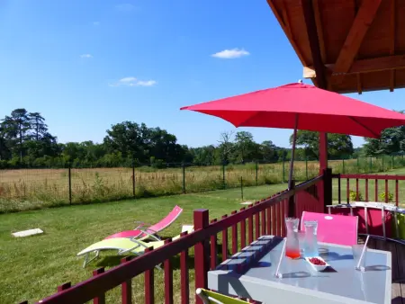 Location gite à Meillard, Gîte cozy avec terrasse et climatisation près de Saint Pourçain