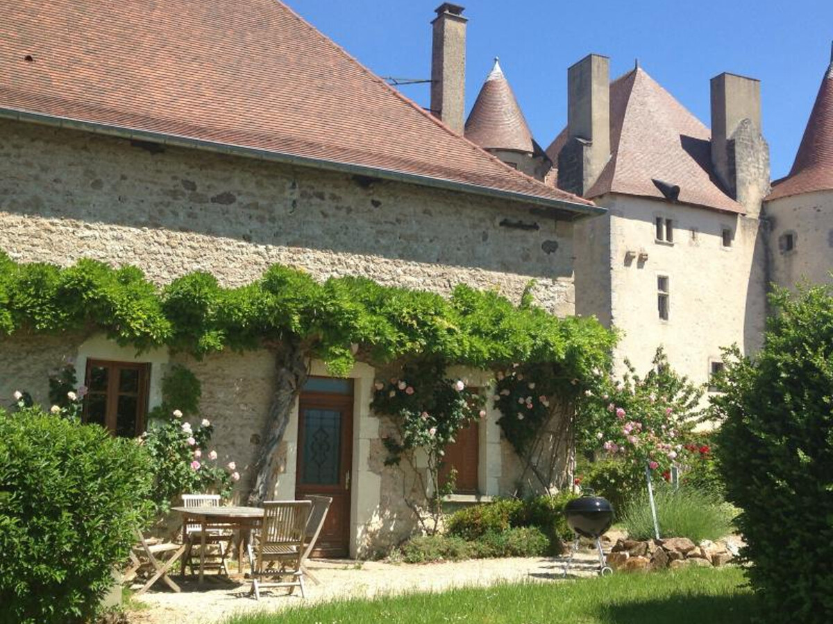 Grange du XVe siècle avec jardin et étang à Saint-Étienne-de-Vicq - Photo 19