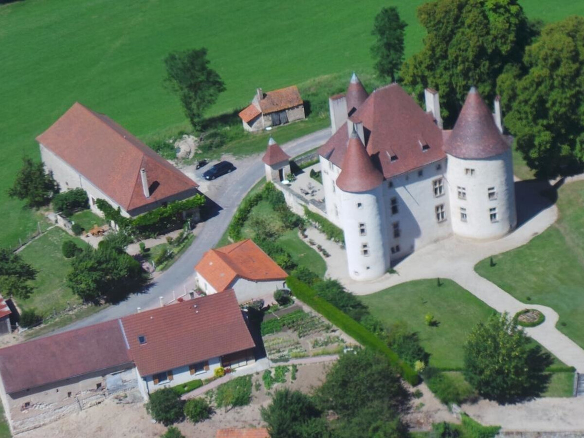 Grange du XVe siècle avec jardin et étang à Saint-Étienne-de-Vicq - Photo 23