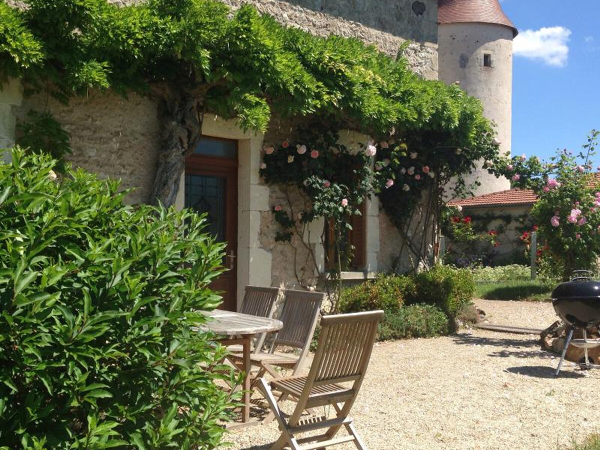 Grange du XVe siècle avec jardin et étang à Saint-Étienne-de-Vicq - Photo 28