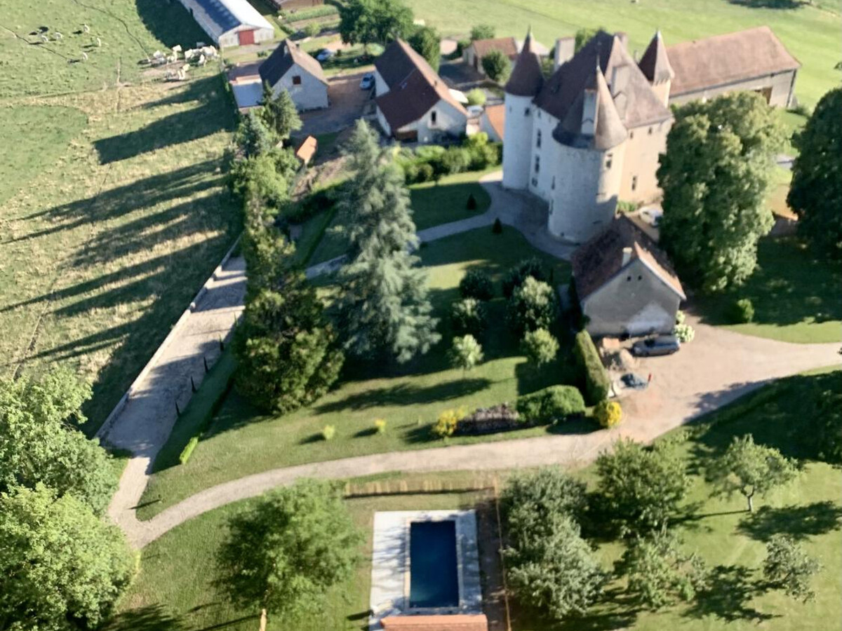Grange du XVe siècle avec jardin et étang à Saint-Étienne-de-Vicq - Photo 31