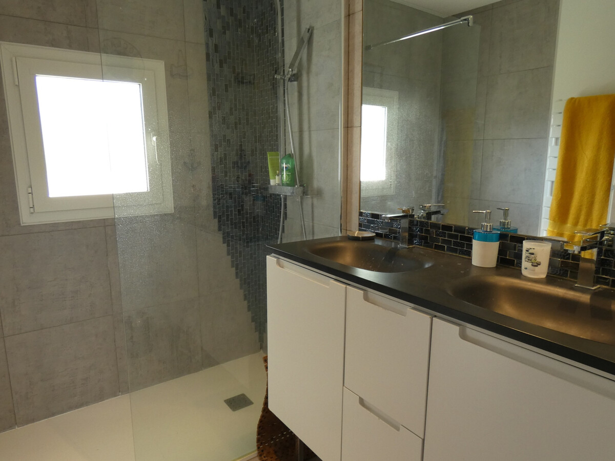 Villa rénovée 4 chambres, piscine chauffée à Arcachon - Photo 14