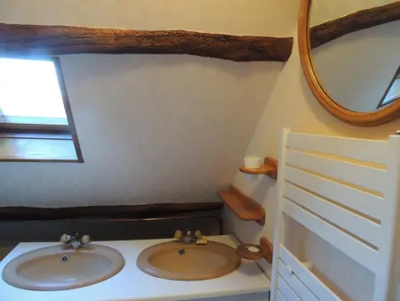 Maison ancienne restaurée avec poêle à bois et animaux admis - Photo 12