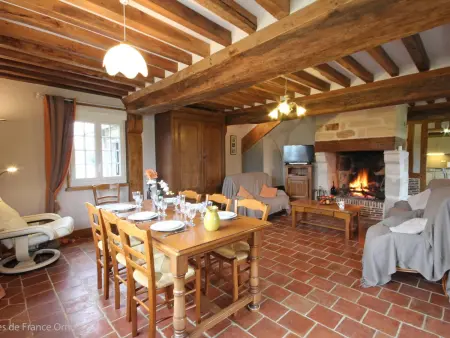 Maison de caractère à Crouttes avec cheminée et animaux acceptés - Photo 4