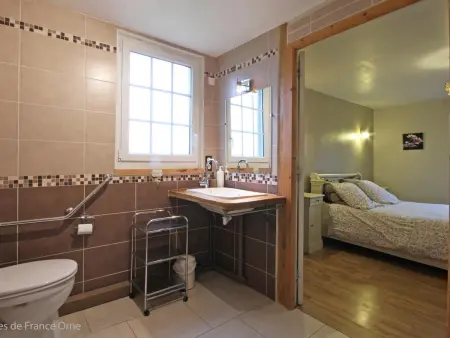 Maison de caractère à Crouttes avec cheminée et animaux acceptés - Photo 10