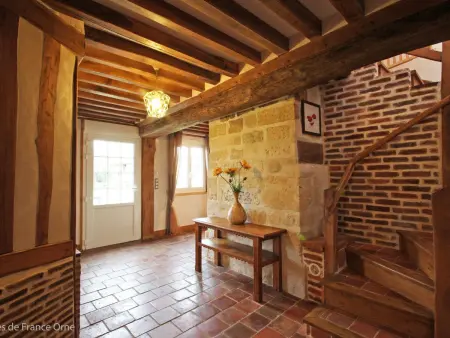 Maison de caractère à Crouttes avec cheminée et animaux acceptés - Photo 12