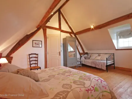 Maison de caractère à Crouttes avec cheminée et animaux acceptés - Photo 20