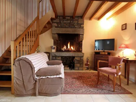 Maison chaleureuse avec WIFI et animaux acceptés près du Mont de Cerisy - Photo 1