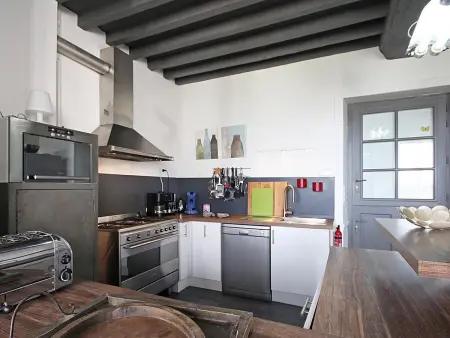 Maison Spacieuse avec Piscine Couverte et Wifi à Laleu - Photo 5