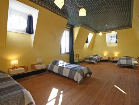 Maison de maître 19ème siècle avec grand parc et 5 chambres, tout inclus, à L'Aigle - Photo 17