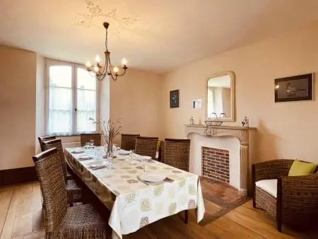 Ancien presbytère restauré avec jardin et WIFI à La Gonfrière - Photo 5