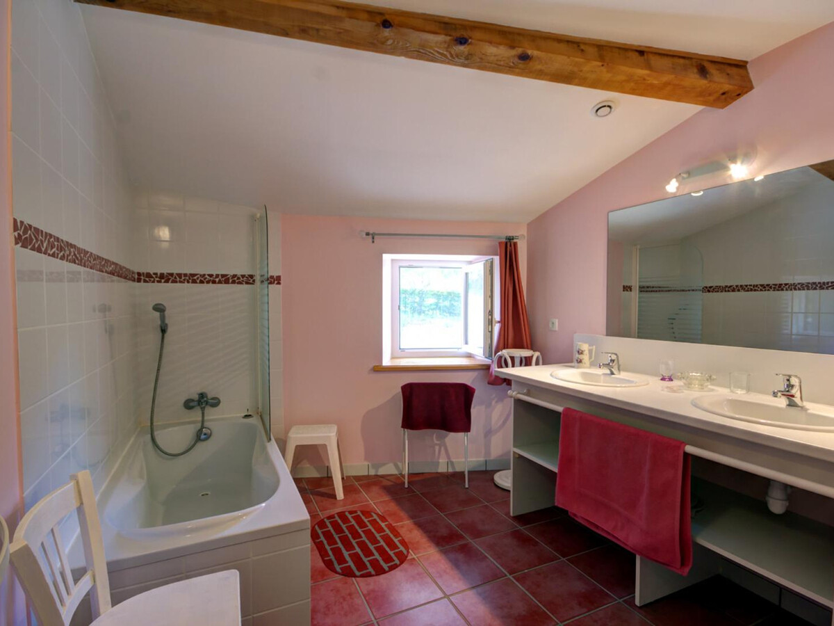 Gîte Bellevue à Marols - 6 pers., cour fermée - Photo 15