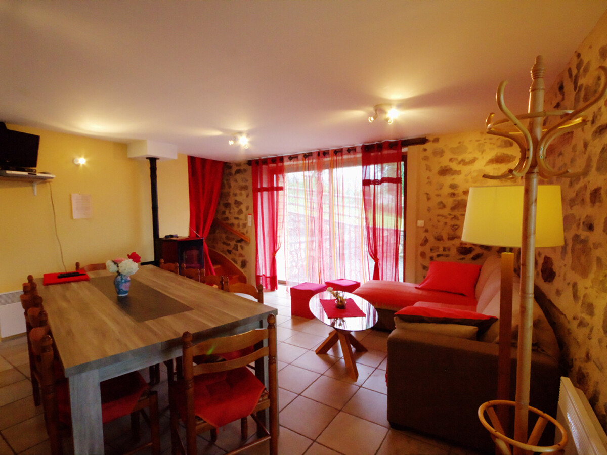 Gîte 8 pers. avec terrain, animaux bienvenus à Saint-Cyr-de-Valorges - Photo 3