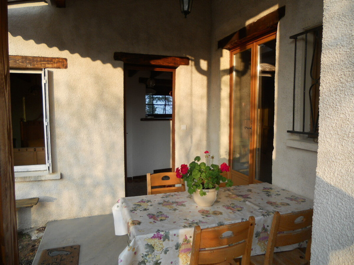 La Judée : gîte 6 pers. avec piscine à Saint-Haon-le-Châtel - Photo 2
