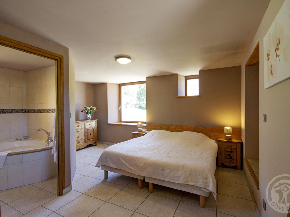 Gîte 250m² - 13 pers. - Piscine chauffée & rivière - Photo 12