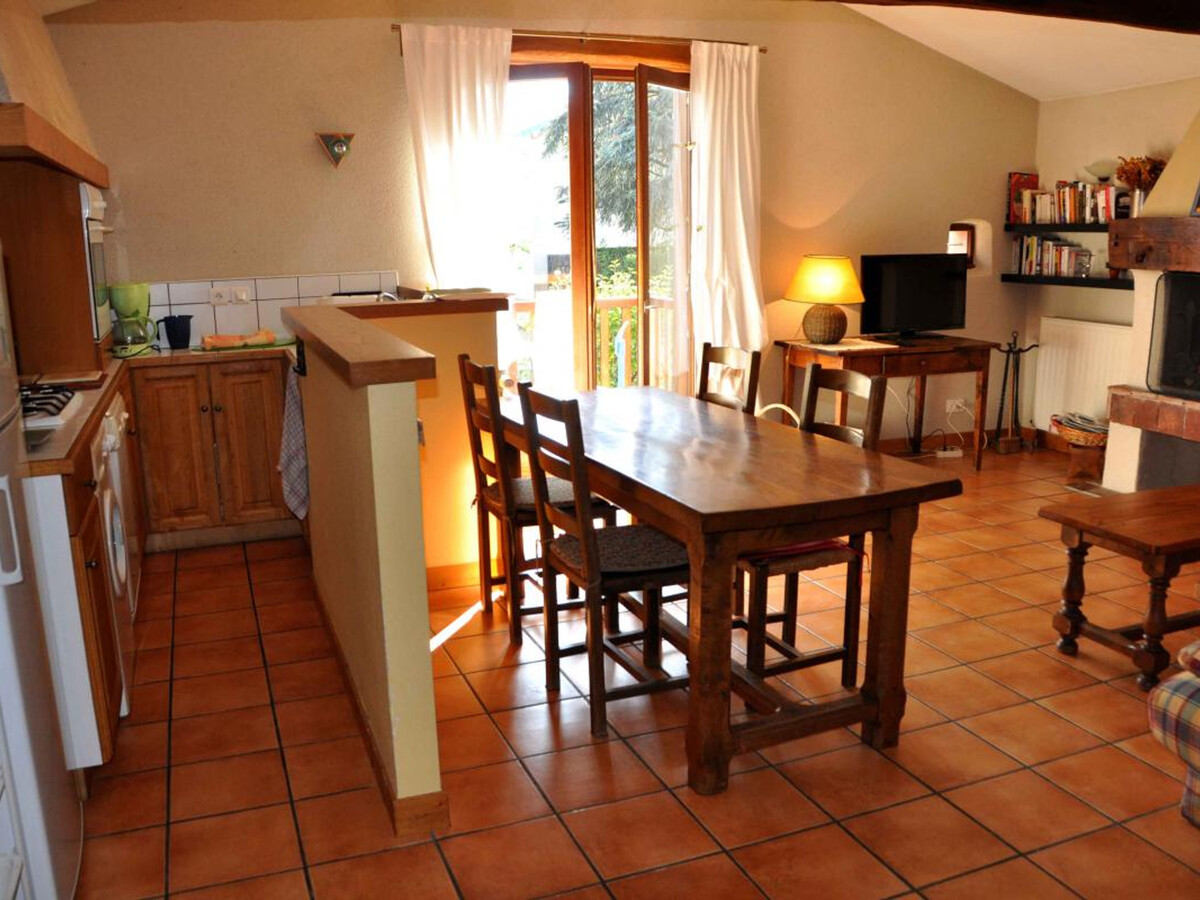 Gîte Les Acacias, 73 m² avec cheminée et jardin clos - Photo 3