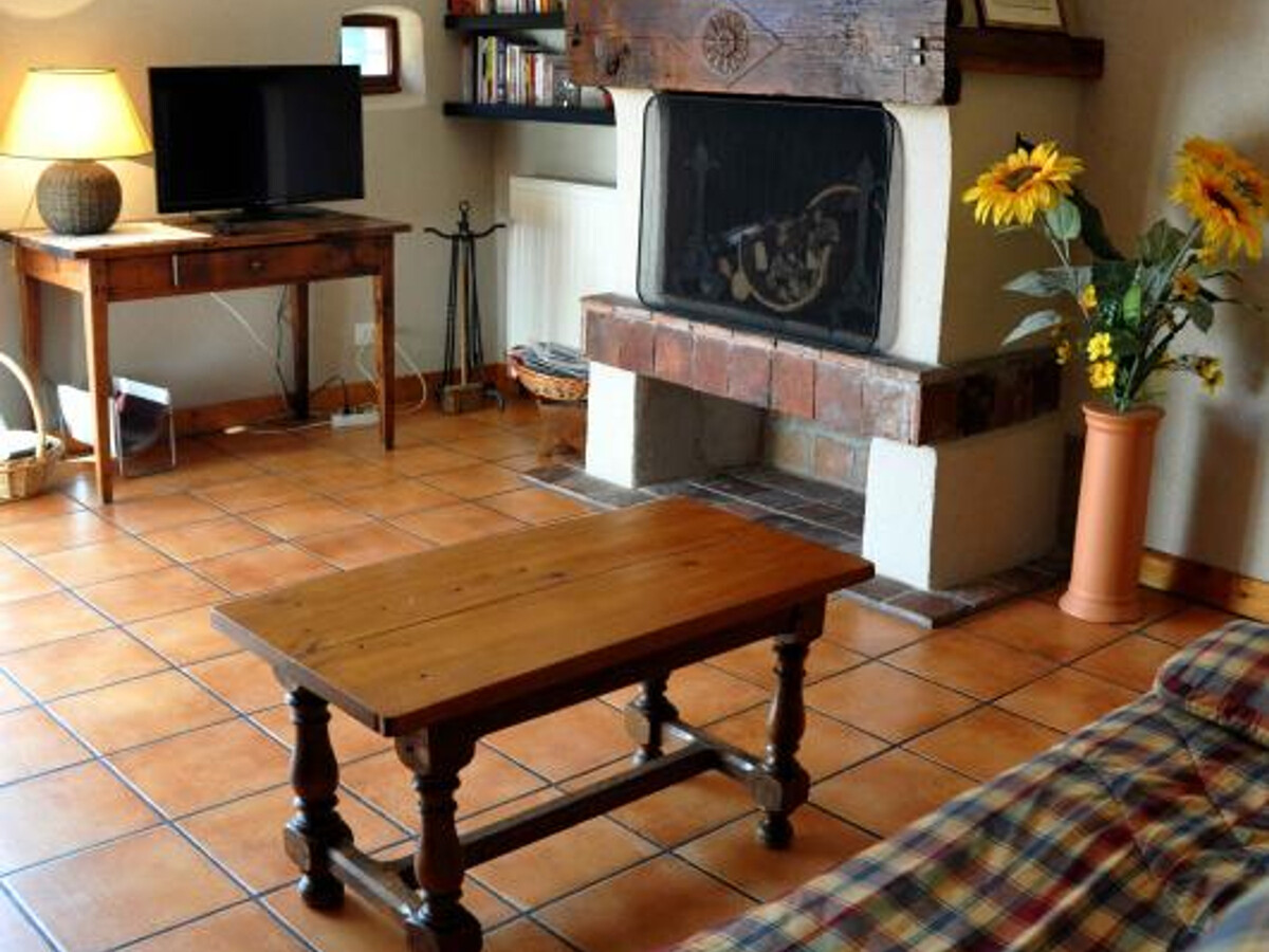 Gîte Les Acacias, 73 m² avec cheminée et jardin clos - Photo 5