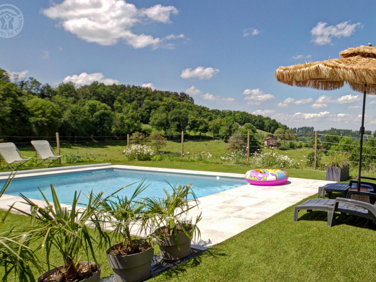 Gîte 8 pers avec cheminée, piscine et pension chevaux - Photo 2