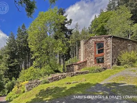 Location gite à Saint Étienne, Gîte confortable avec vue imprenable près de Saint-Étienne