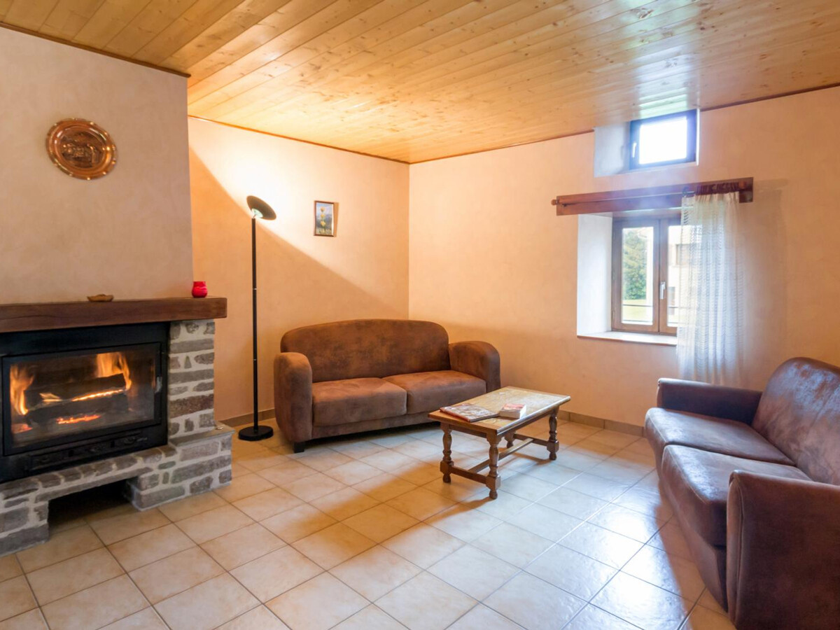 Gîte en pierre de plain-pied, cheminée à Sauvain - Photo 5
