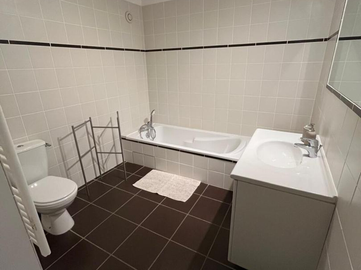 Gîte 120 m² avec jacuzzi, sauna et piscine chauffée - Photo 18