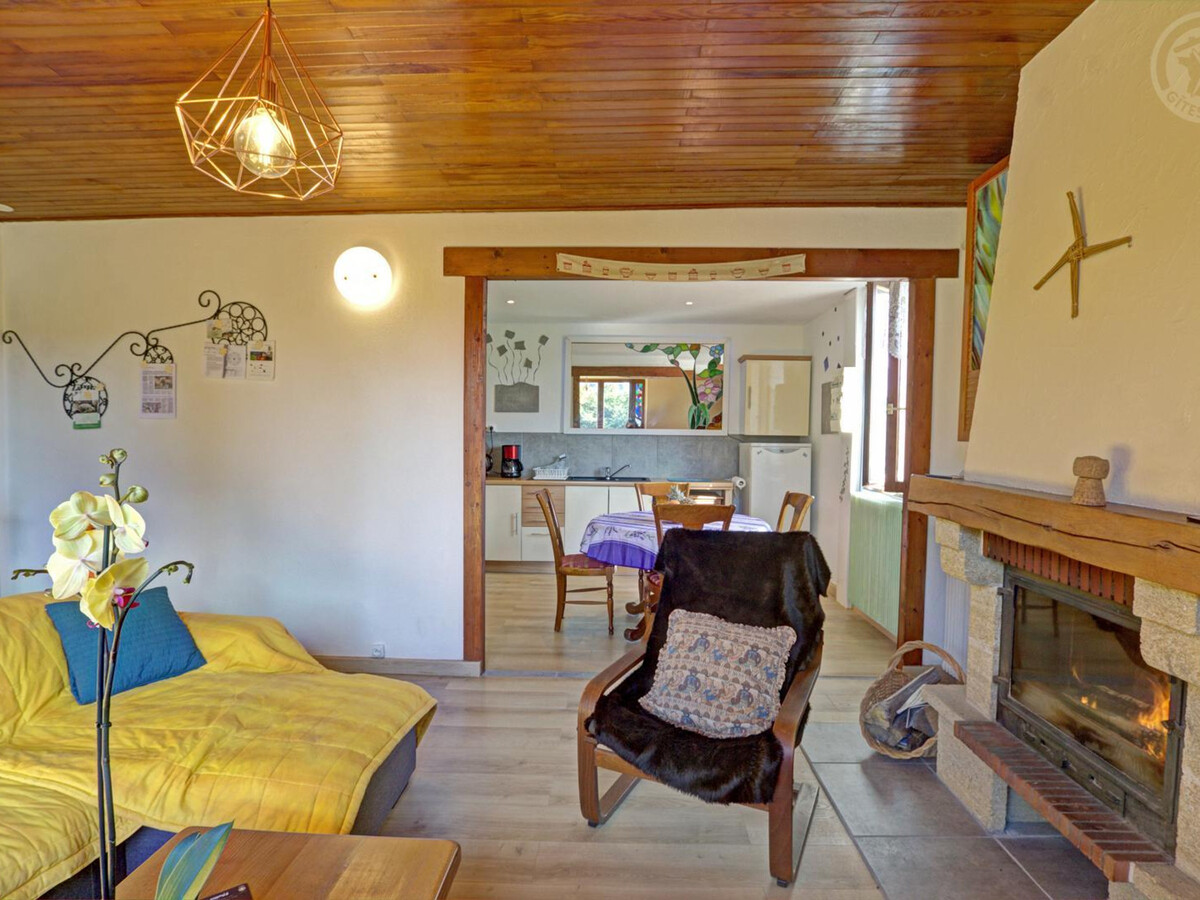 Gîte Feng Shui avec vitraux rétro-éclairés à Marlhes - Photo 7