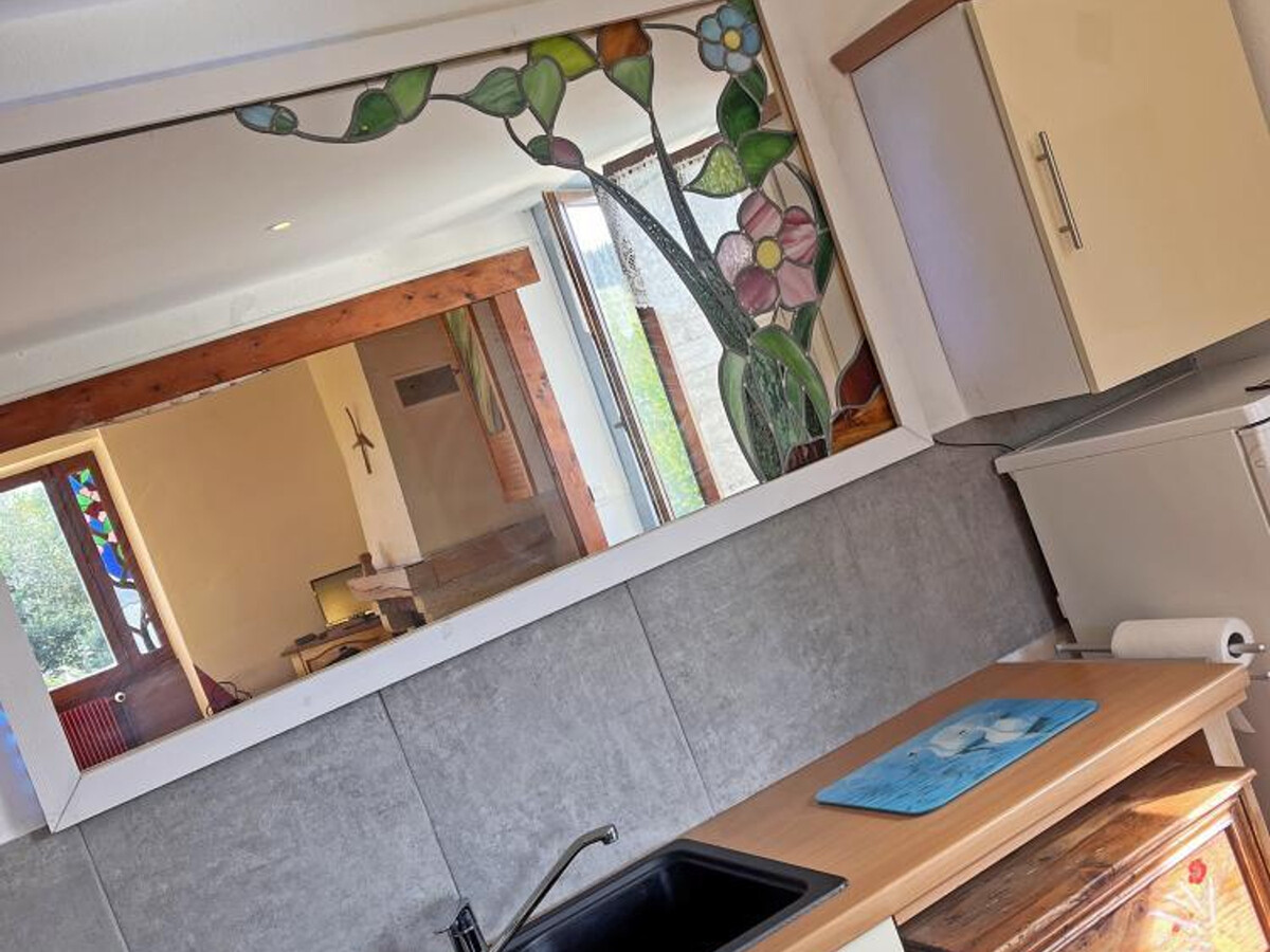 Gîte Feng Shui avec vitraux rétro-éclairés à Marlhes - Photo 11