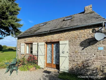 Location gite à L'Épinay le Comte, Maison individuelle avec spa et jardin, près de Domfront