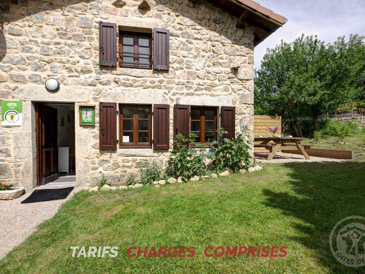 Gîte La Digitale : maison en pierres, terrasse sud-est - Photo 1