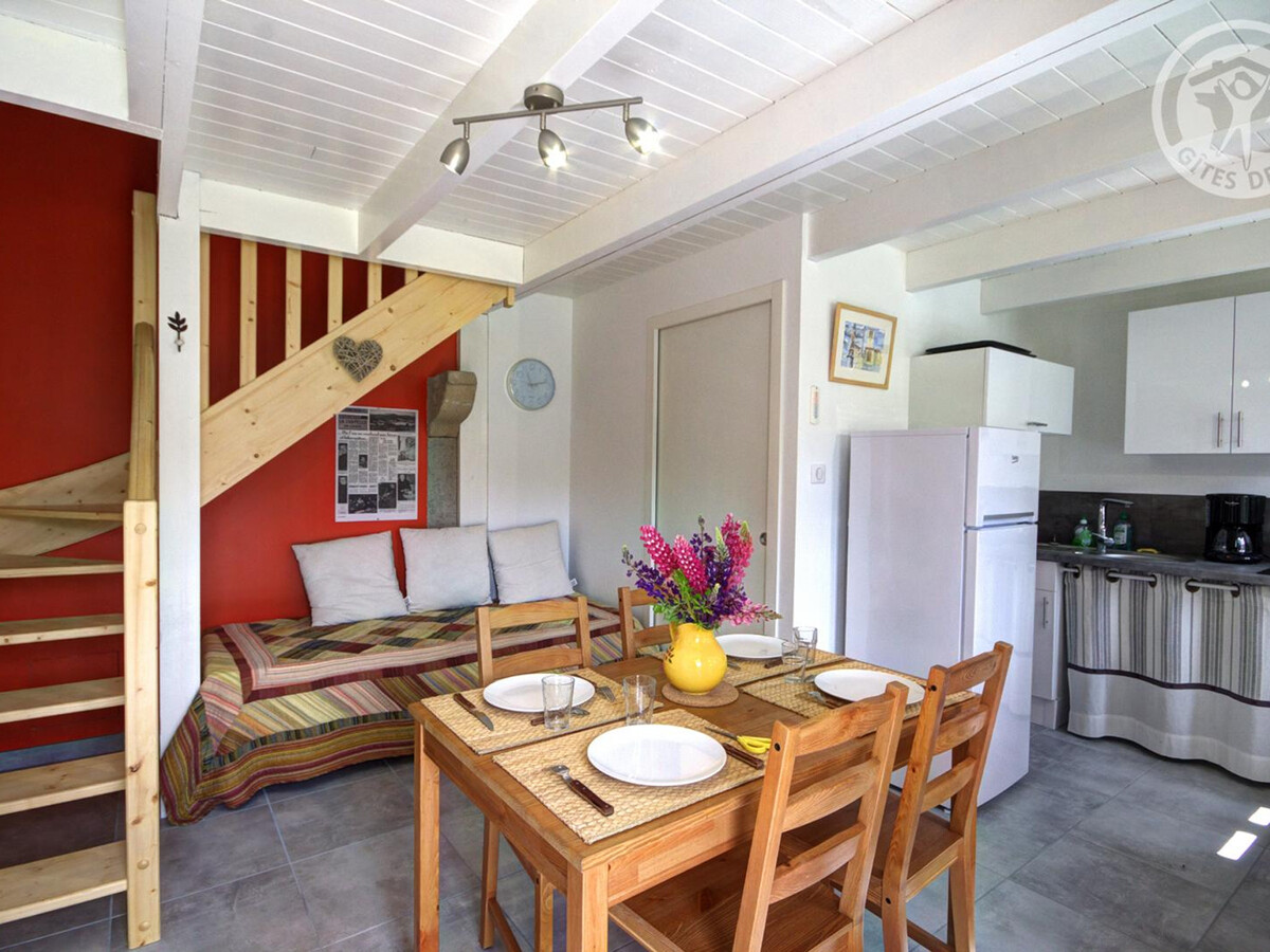 Gîte La Digitale : maison en pierres, terrasse sud-est - Photo 2
