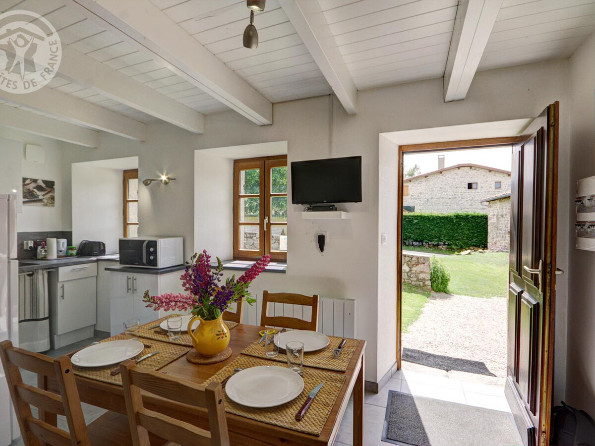 Gîte La Digitale : maison en pierres, terrasse sud-est - Photo 4