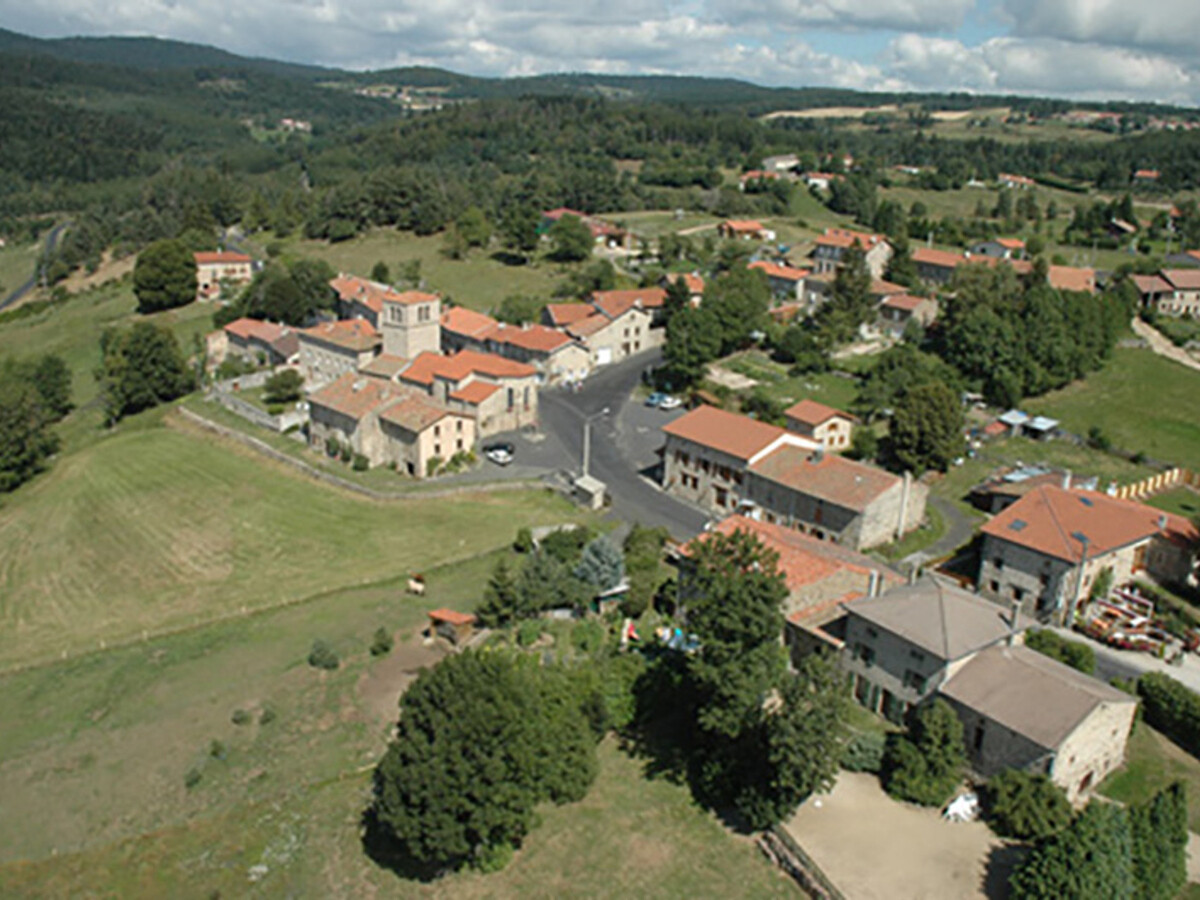 Gîte La Digitale : maison en pierres, terrasse sud-est - Photo 14