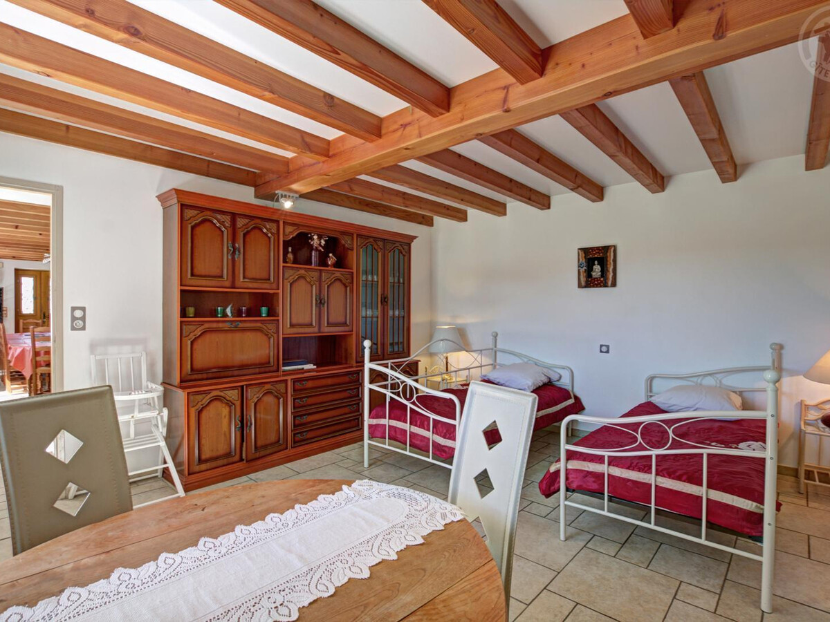 Grand gîte 6 chambres, cheminée et terrain à Chirassimont - Photo 12