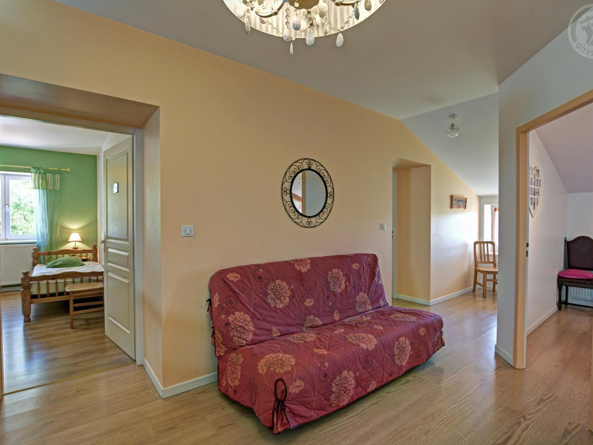 Grand gîte 6 chambres, cheminée et terrain à Chirassimont - Photo 21