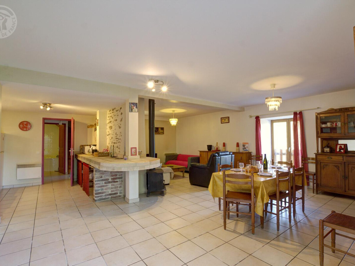 Gîte 13 pers. en grange rénovée, patio, Parc Pilat - Photo 3