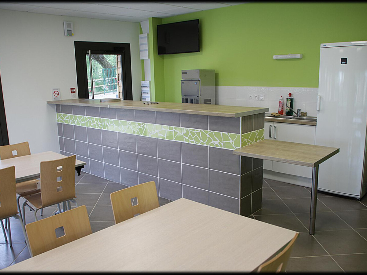 Cabane Libellule sur pilotis à Veauchette, animaux acceptés - Photo 23