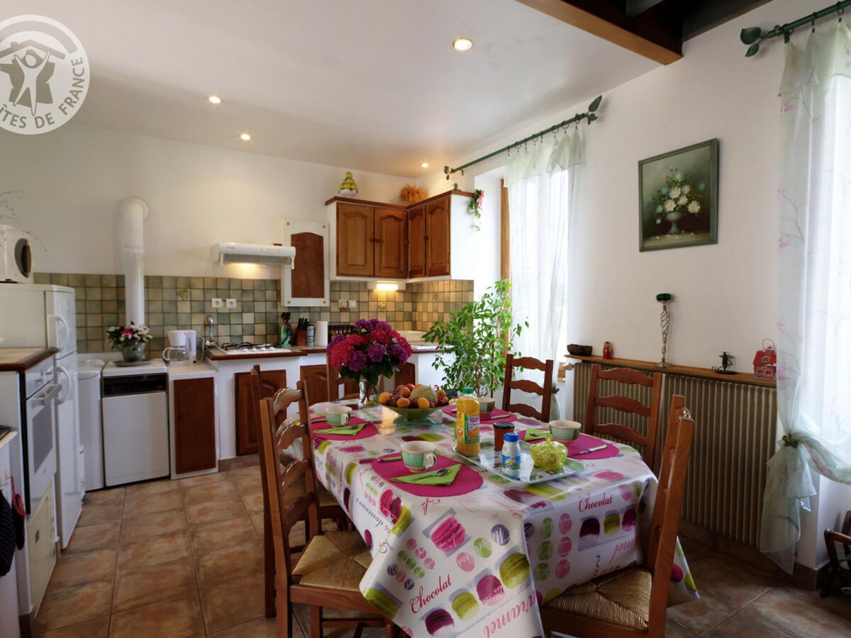 La Garenne Enchantée, gîte en pierre avec véranda à Bussières - Photo 5