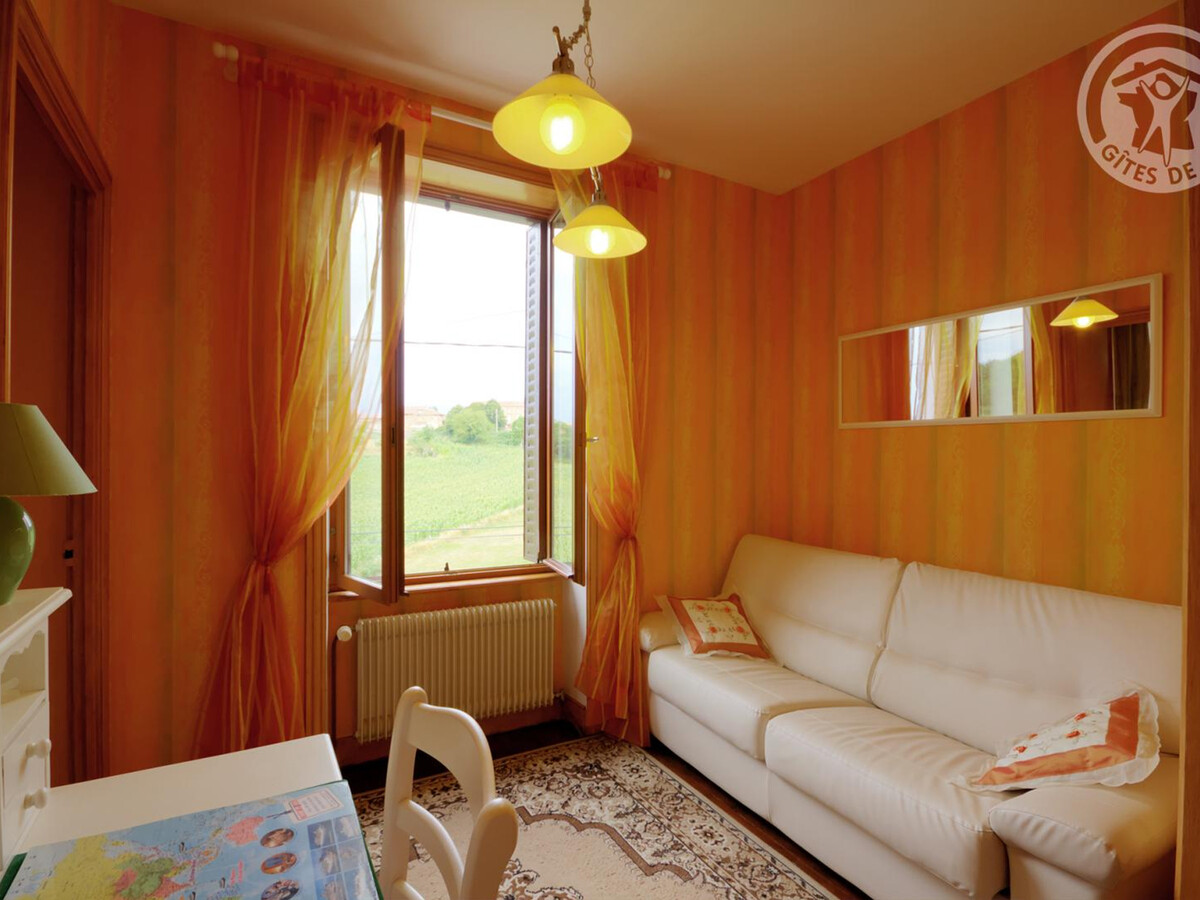 La Garenne Enchantée, gîte en pierre avec véranda à Bussières - Photo 9