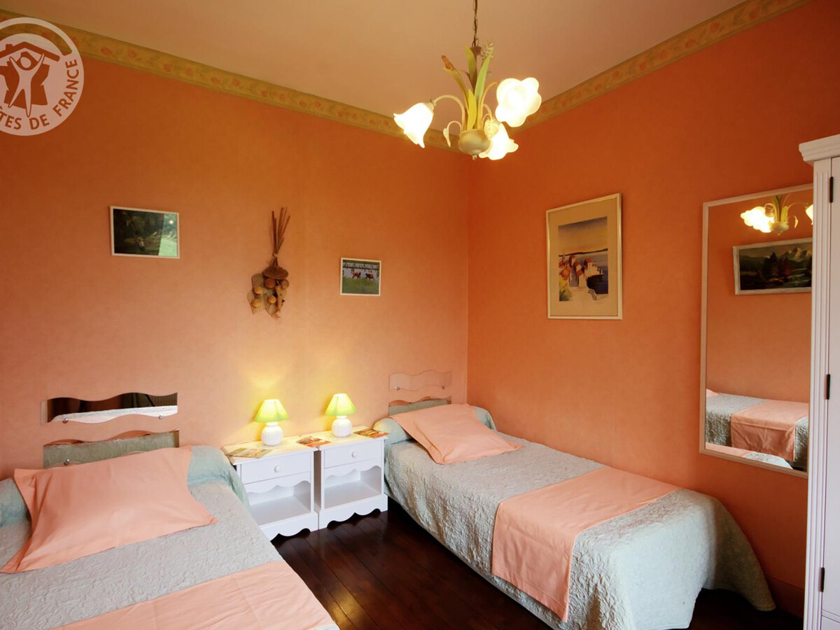 La Garenne Enchantée, gîte en pierre avec véranda à Bussières - Photo 11