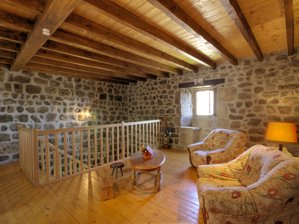 Gîte Les Cèdres - Ferme XVIe siècle, cheminée, 6 pers. - Photo 11