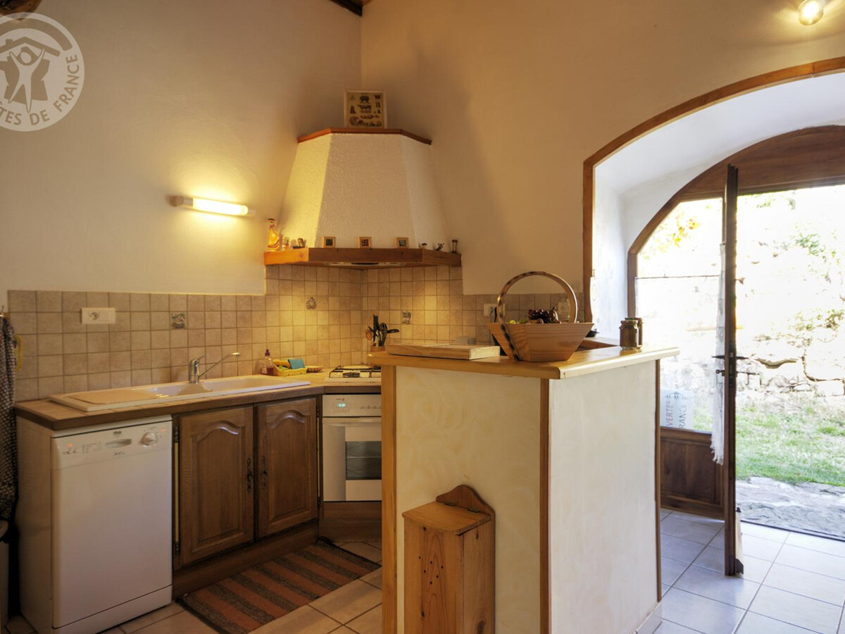 Gîte XVIe siècle avec cheminée à Burdignes - Photo 2