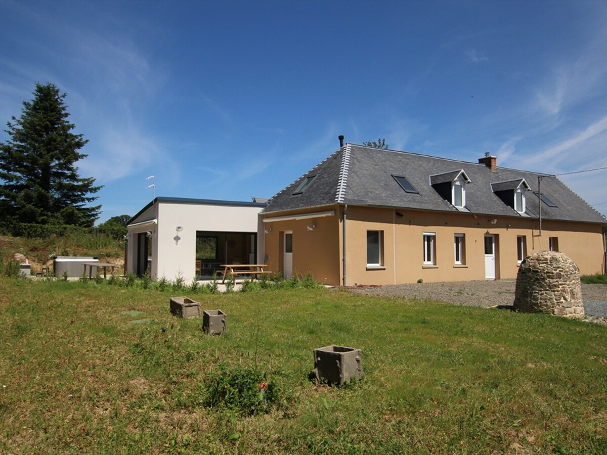 Gîte 13 personnes avec jacuzzi, piscine et vélos à Vesly - Photo 2