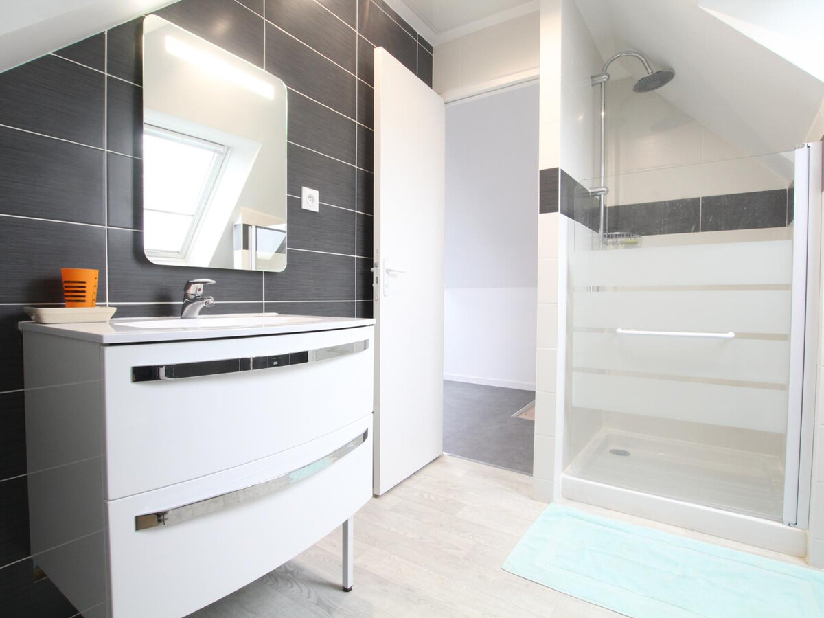 Gîte 13 personnes avec jacuzzi, piscine et vélos à Vesly - Photo 15