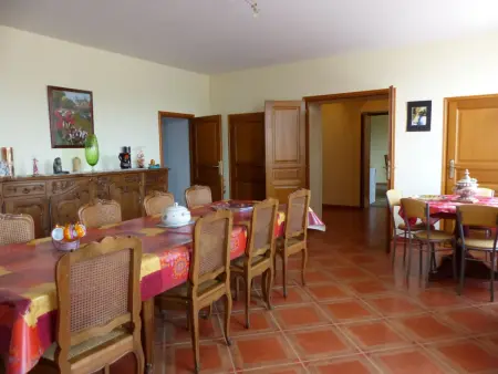 Gîte 11 pers. Montagne Bourbonnaise, jardin clos, animaux : photo 3