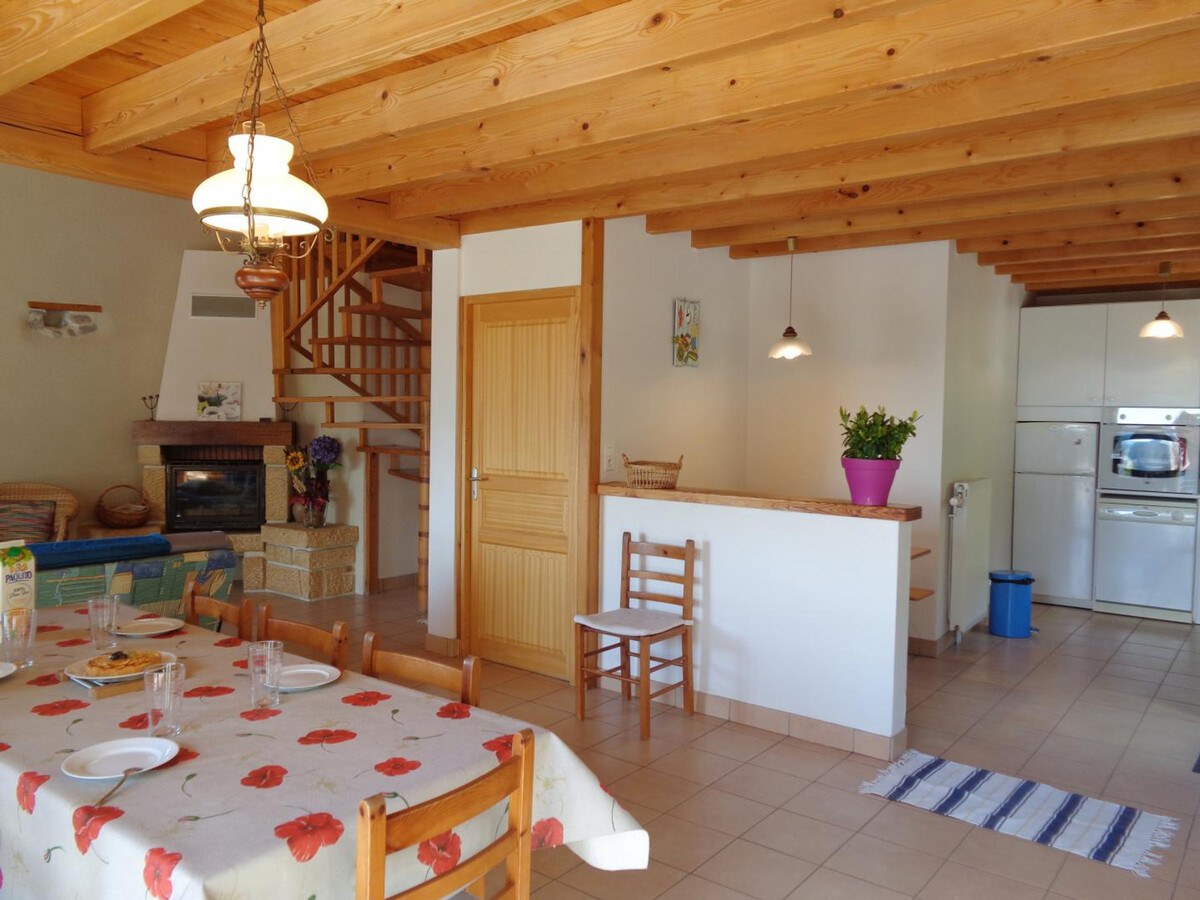 Gîte Blayot, 8 pers. à 740 m, vue Monts du Forez - Photo 7