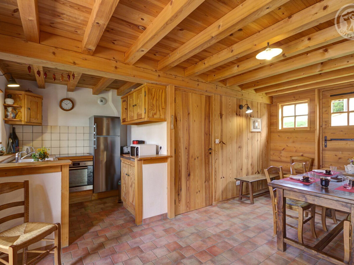 Grange rénovée 95 m² avec jardin clos, Virigneux - Photo 3