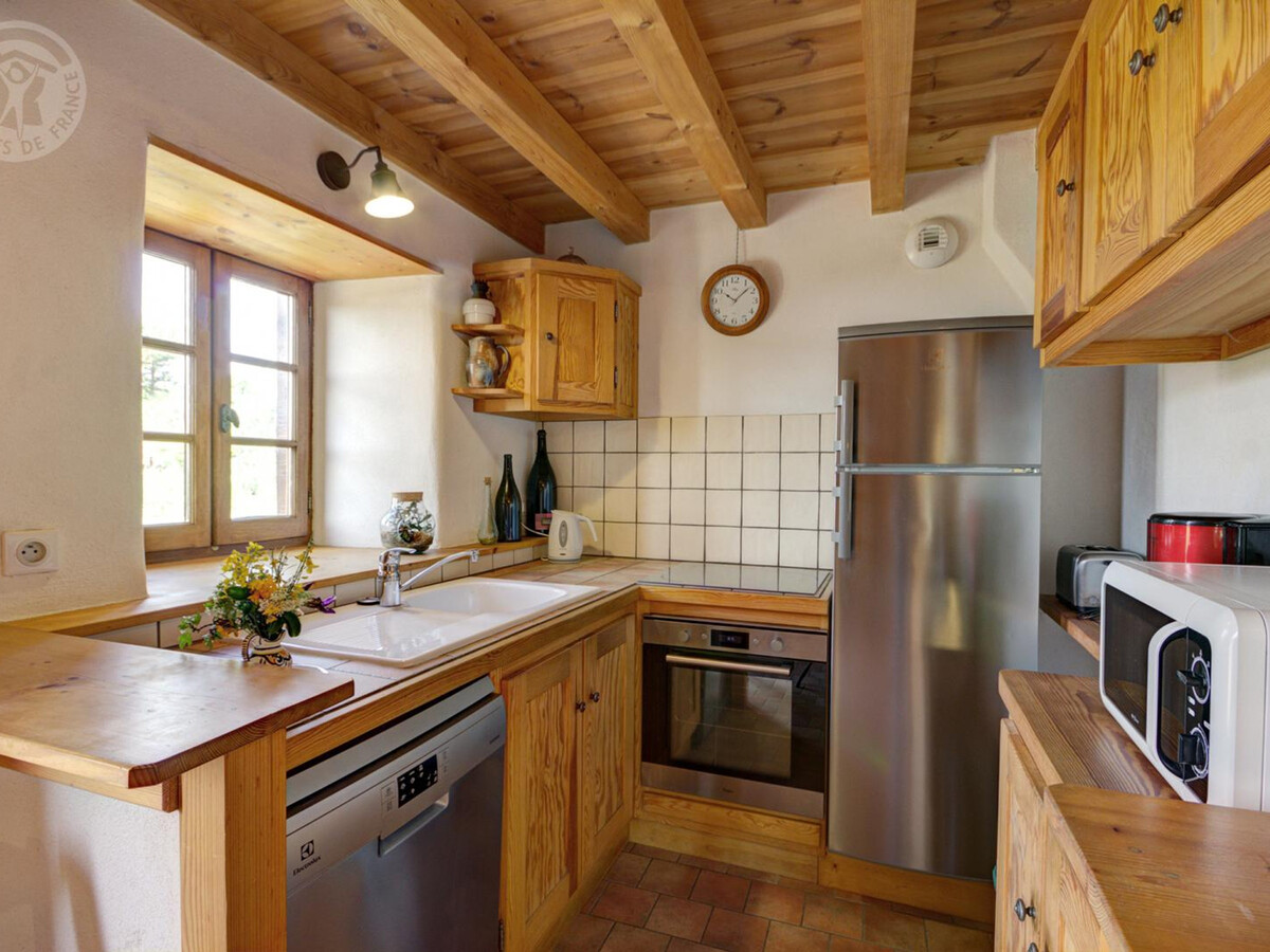 Grange rénovée 95 m² avec jardin clos, Virigneux - Photo 4