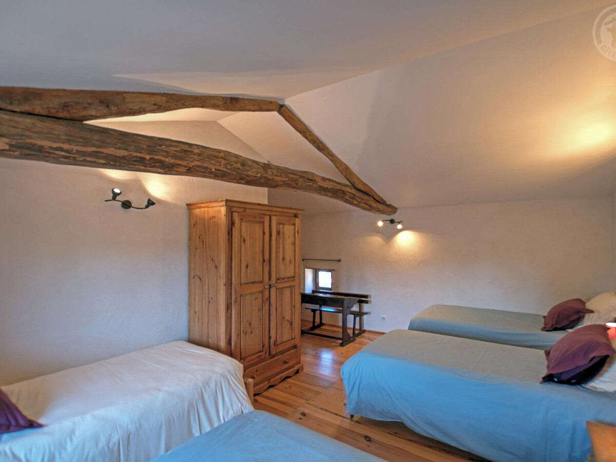 Grange rénovée 95 m² avec jardin clos, Virigneux - Photo 17