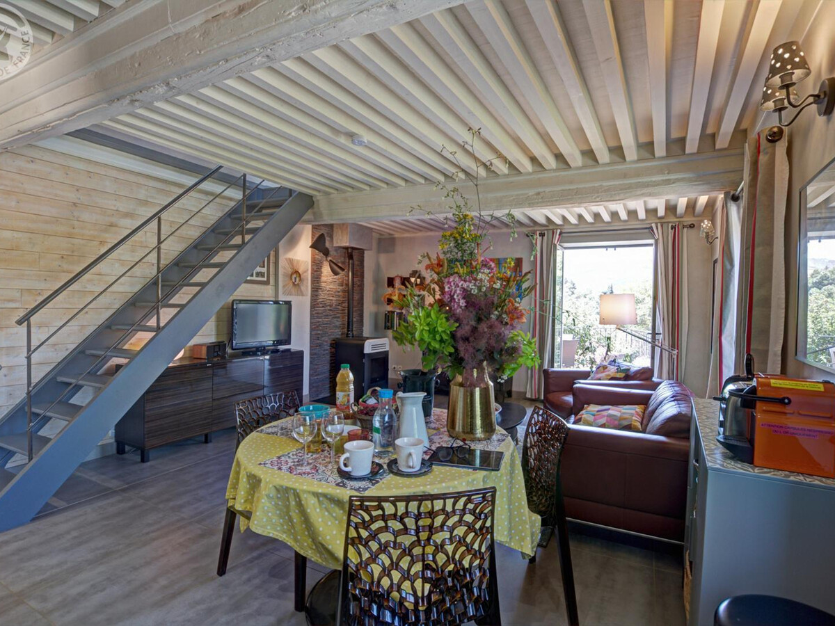 Gîte duplex 68 m² en village médiéval, jardin 400 m² - Photo 6
