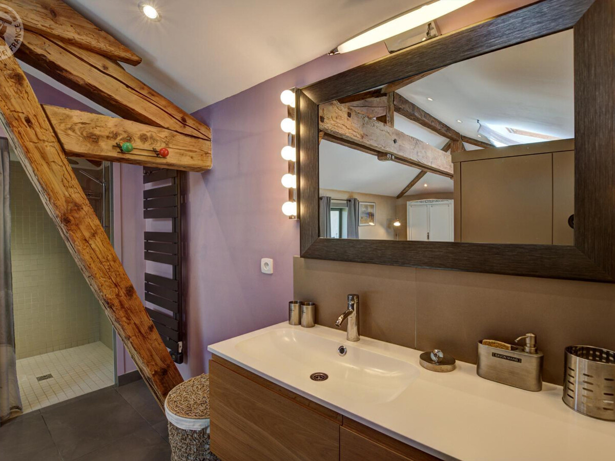 Gîte duplex 68 m² en village médiéval, jardin 400 m² - Photo 14